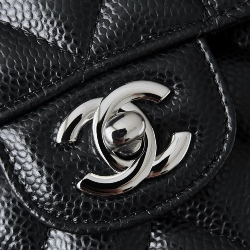 CHANEL Black Quilted Handbag with Silver Chain - Picture 10 of 13